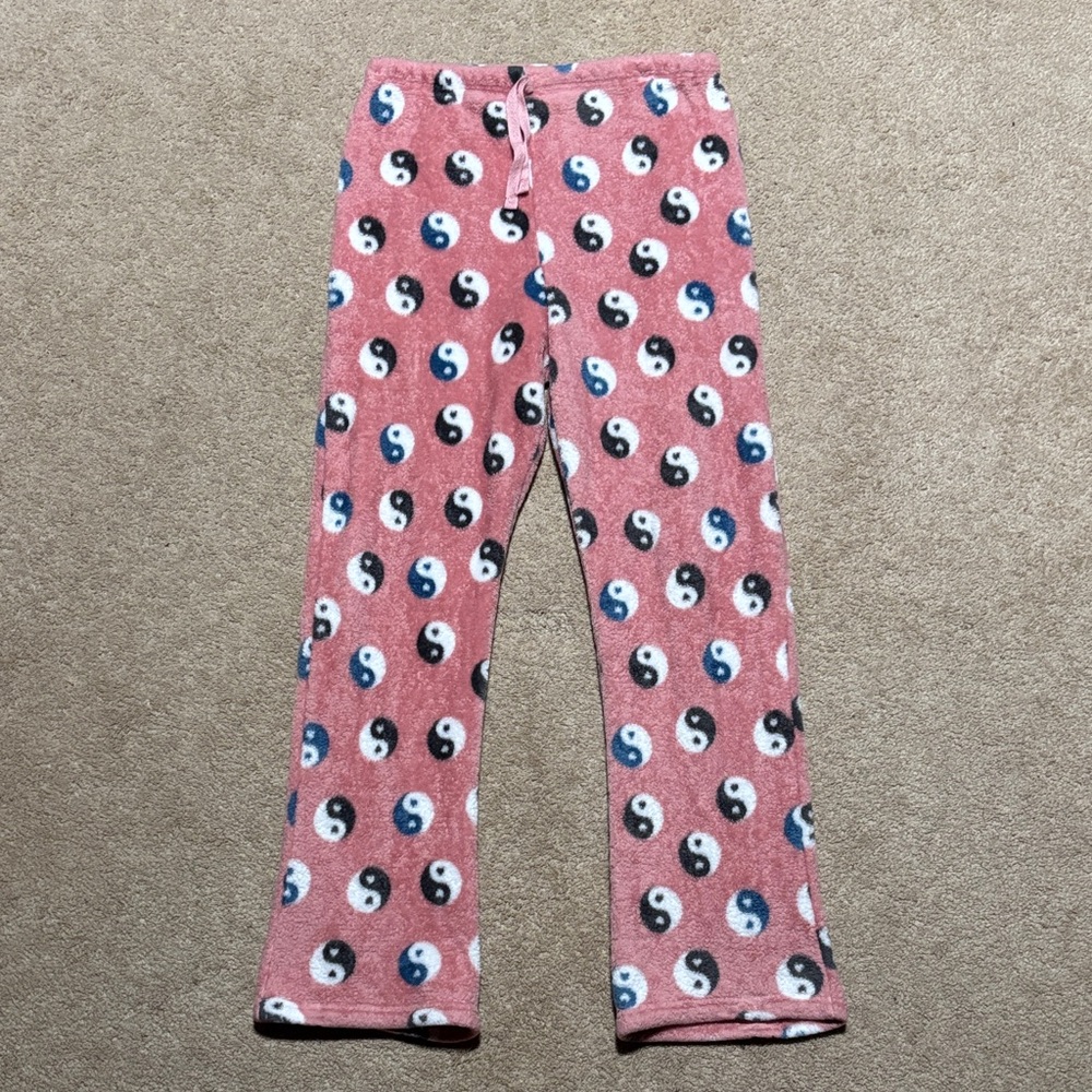 Pink Yin Yang Patterned Pajama Pants (Juniors)
